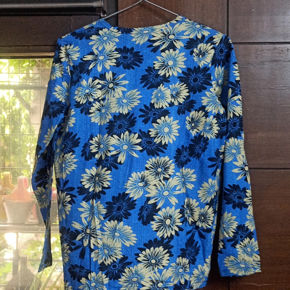 Shrug - Picture 2 of 3